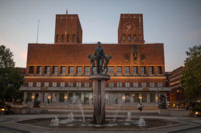 Foto av rdhuset fra rådhusplassen